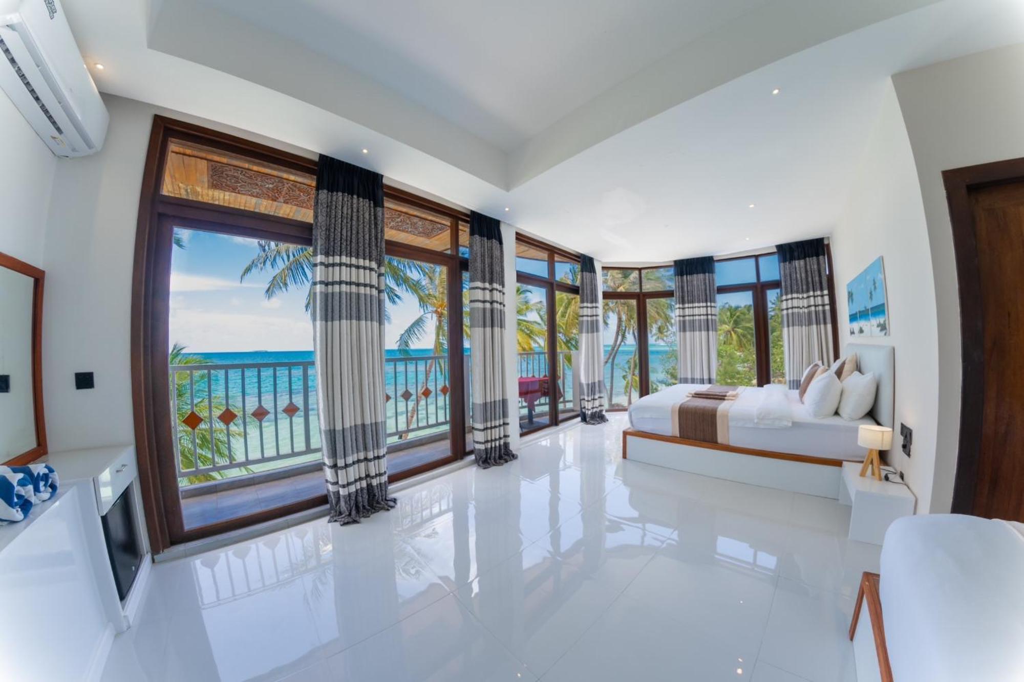 Heron Beach Hotel - The Best Maldivian Getaway In Dhiffushi,Maldives Eksteriør billede