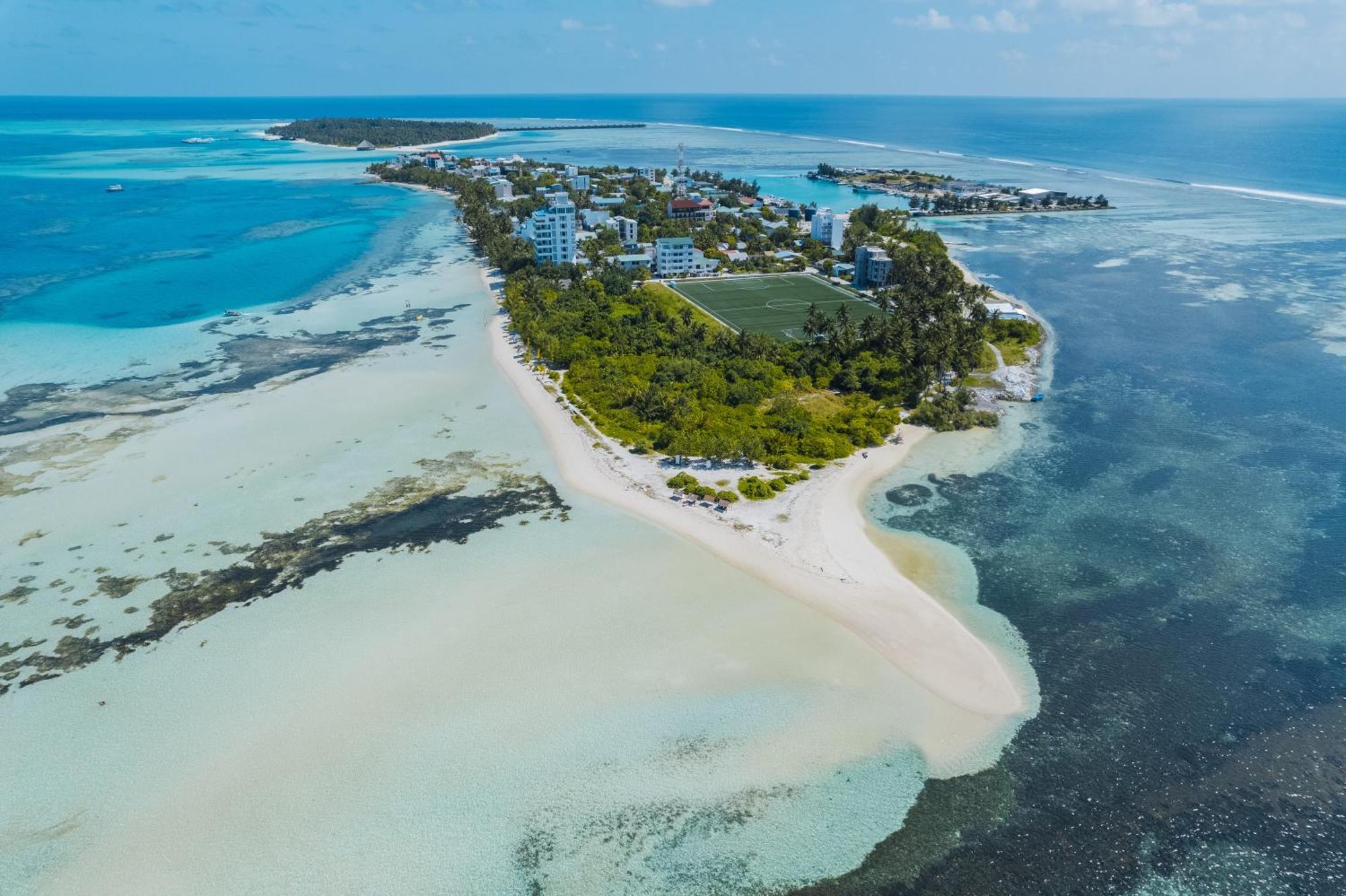 Heron Beach Hotel - The Best Maldivian Getaway In Dhiffushi,Maldives Eksteriør billede